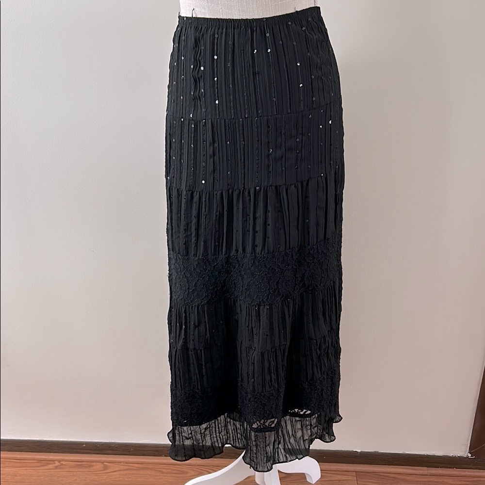 Dawn joy evening Black Maxi woman’s Skirt, crinkled, tiered lace wh sequins XL